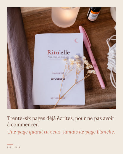 Carnet grossesse Ritu'elle et sa branche de gypsophile